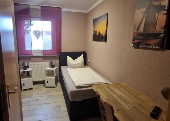 斯比肯曼娜兰德宫酒店